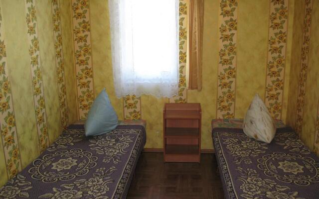 Guest House 15a
