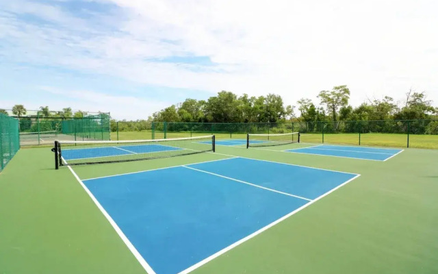 Beach & Tennis 2202