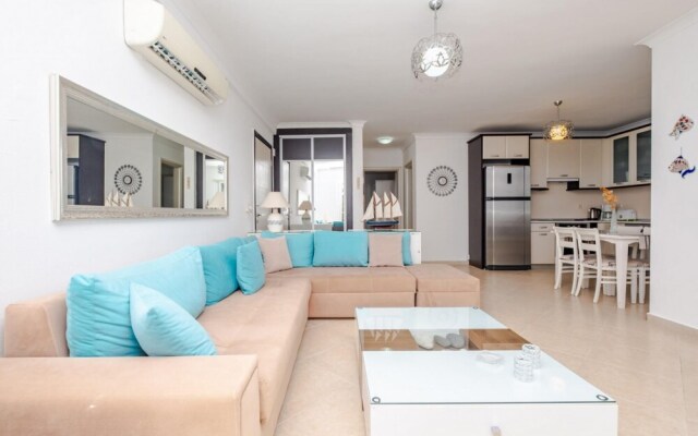 Flat With Sea View and Shared Pool in Bodrum