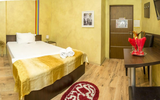 Hotel Eos