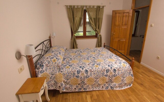 Modern Villa in Icici with  Swimming Pool and Jacuzzi