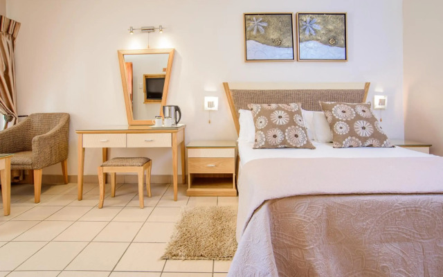 The Cycad Lodge & Chalets