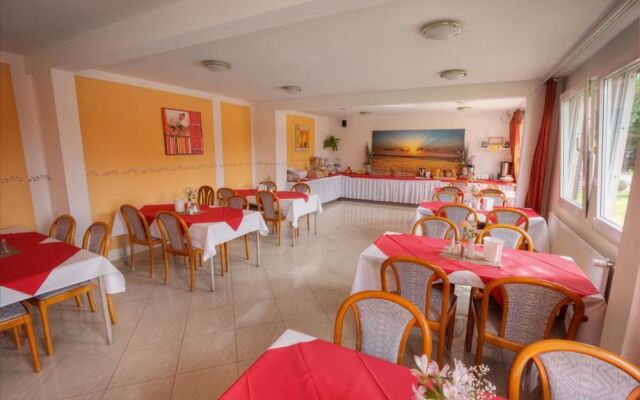 Hotel B1