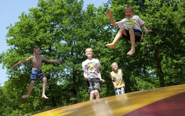 Tidy Chalet With Dishwasher, Surrounded by Nature