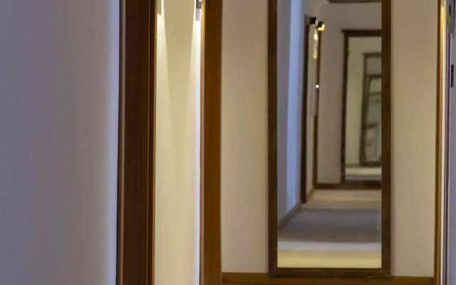 A. Emreli Suite Hotel