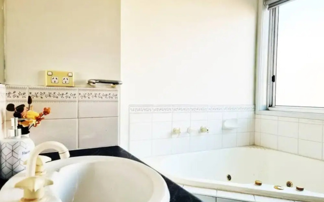 Rosie House - Spacious Comfortable Home