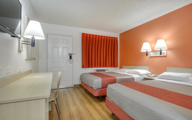 Motel 6 Tempe, AZ - Broadway - ASU