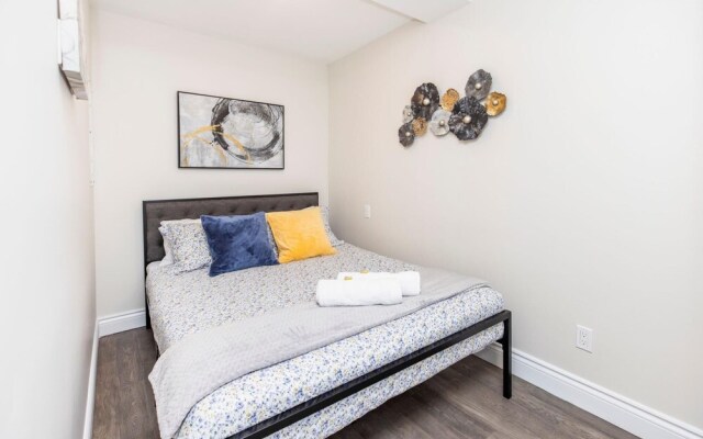 2BR Units With King Bed - Mins to Byward Market