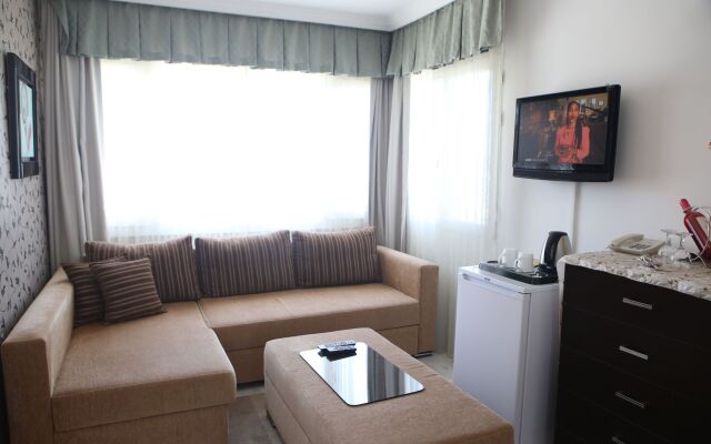 7. Art Feslegen Hotel
