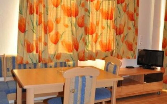 Apartments Steger