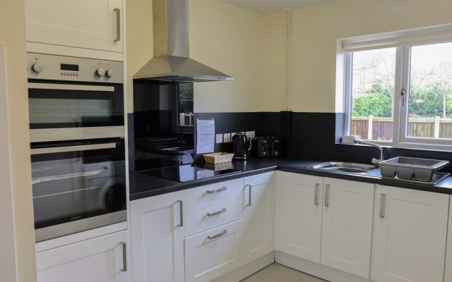 Jubilee Two Bedroom House Pet Free