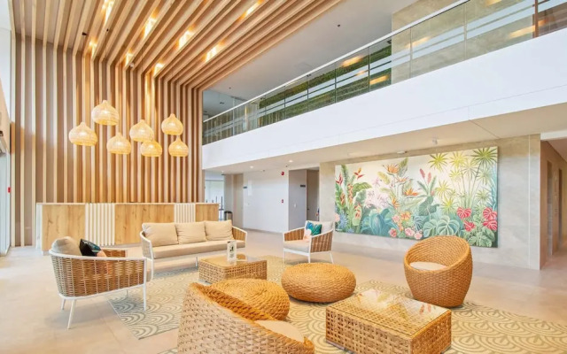 Salguero Suites By HostPro