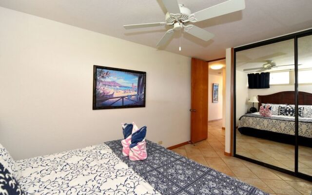 Kahana Reef 303 by RedAwning