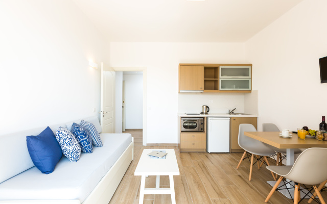 Eltina Hotel