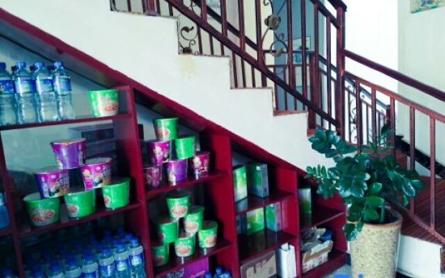 Baihai Business Hotel