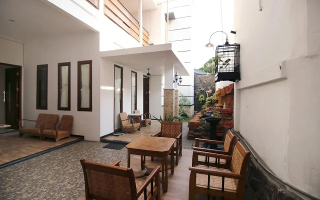 Airy Eco Wr Supratman 61 Batu