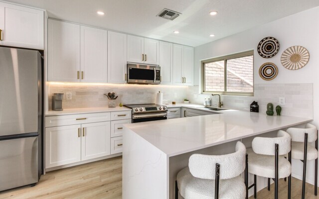 Tucson Vacation Rental w/ Patios & Pool Access!