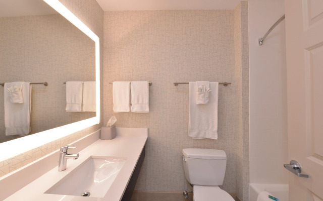 Holiday Inn Express Mystic by IHG