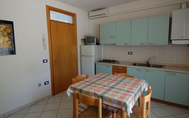Classy Apartment in Rosolina Mare near Sea
