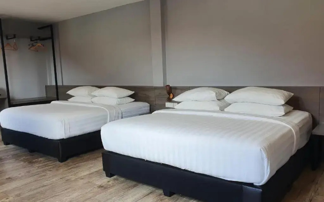 See Foo Hotel