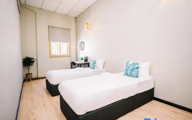 Swing & Pillows @ 87 Chulia St, Georgetown Penang