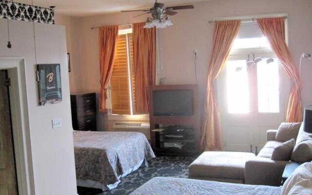 St. Philip French Quarter Apartments