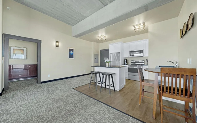 The Suites at Prairie Falls