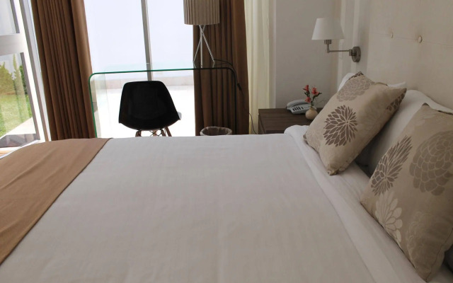 IFE Boutique Hotel