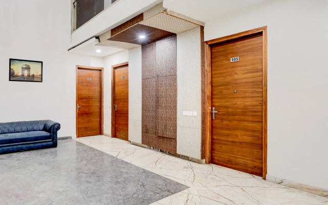 Townhouse Oak Sector 47 Near Medanta