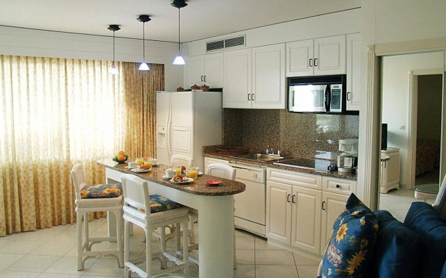 Sapphire Beach Club Resort