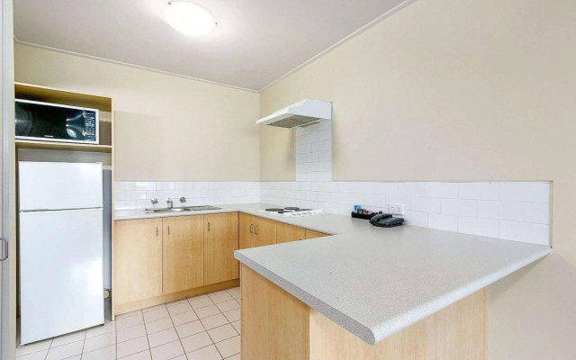 Knox International Hotel & Apartments