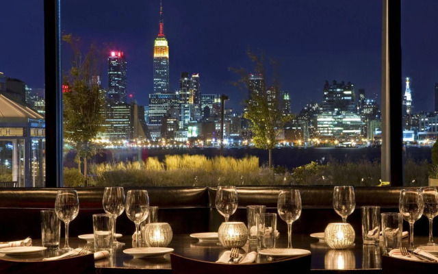 Sheraton Lincoln Harbor Hotel