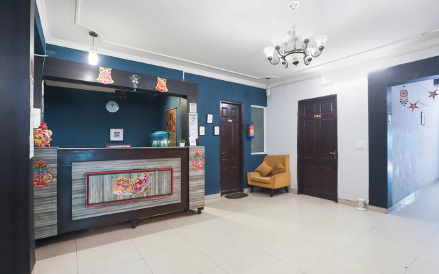 Golden Villa by OYO Rooms