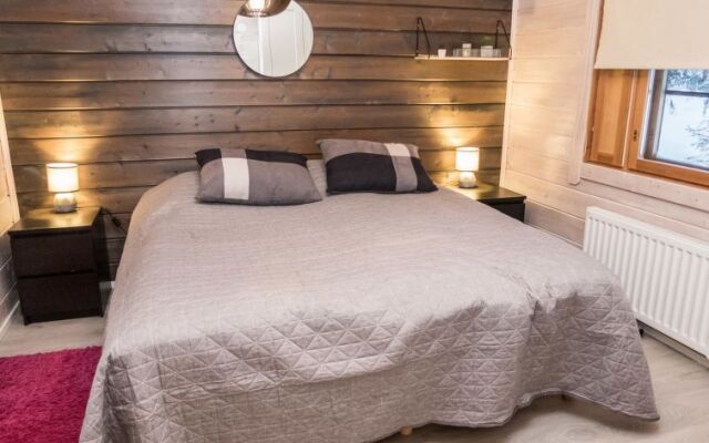 Holiday Home Huvihovi
