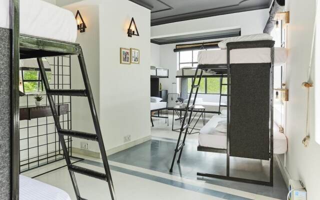 LetsBunk Poshtel & Suites