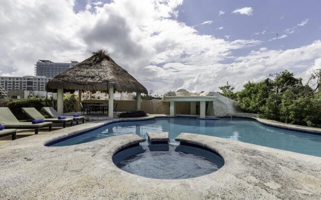 Tu Casa En Zona Hotelera a una Cuadra de la Playa