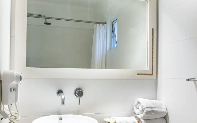 Santorini Hotel & Resort