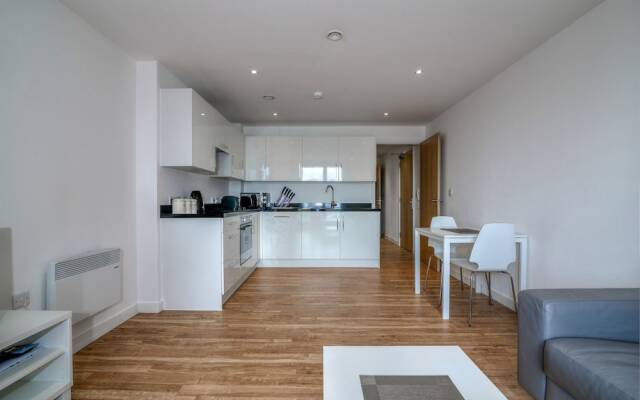 Stunning & Spacious 2BR Apartment in Mediacityuk