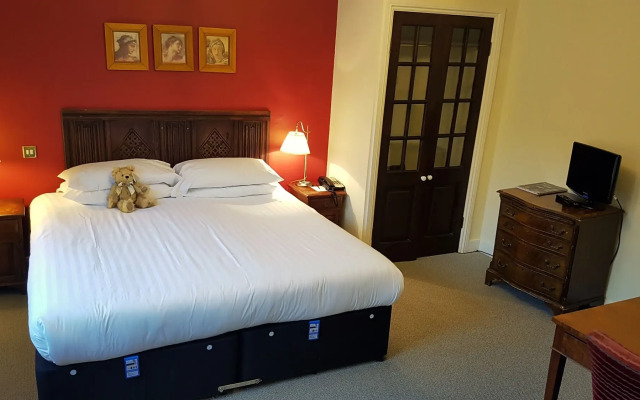 Noel Arms Hotel