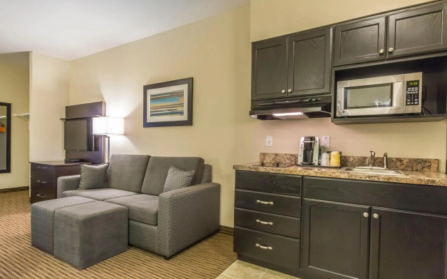 Quality Inn & Suites