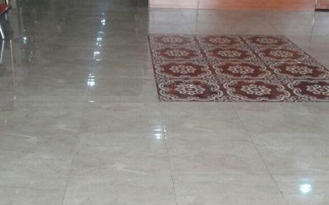 Omseyat Al Sharq Furnished Units 3