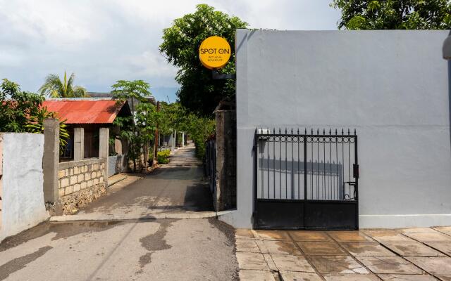 SPOT ON 2063 Bethania Residence