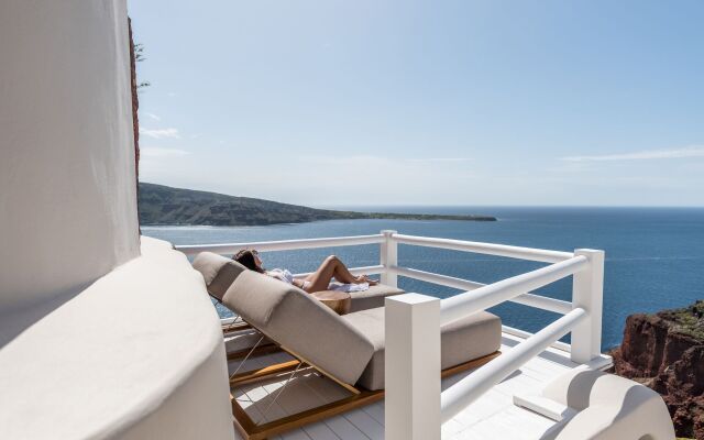 Art Maisons Oia Castle Hotel