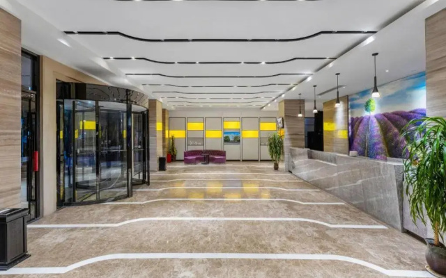 Lavande Hotels Ganzhou Golden Plaza