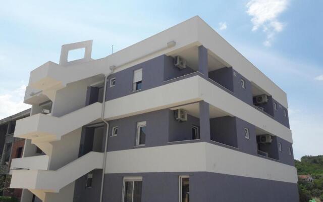 Vukli Apartments