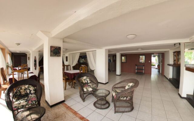 Copacabana Hotel And Suites - Adults Only