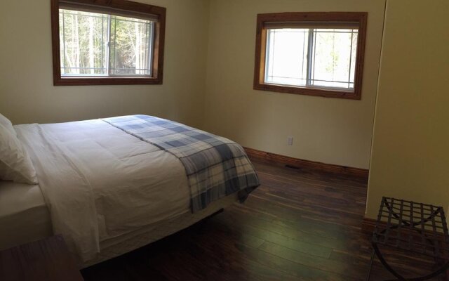 Escarpment Heights Motel