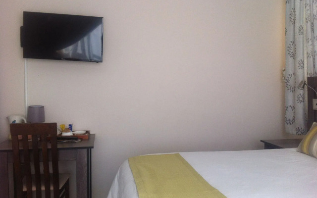 First Avenue Guest House