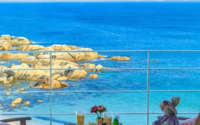 Castles Pebble Beach Pension