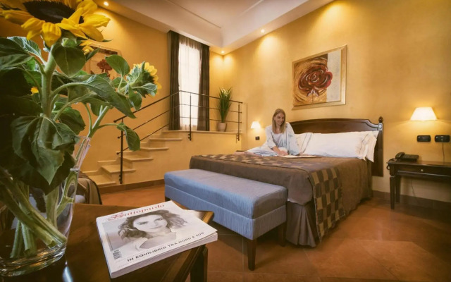 Artemis Hotel